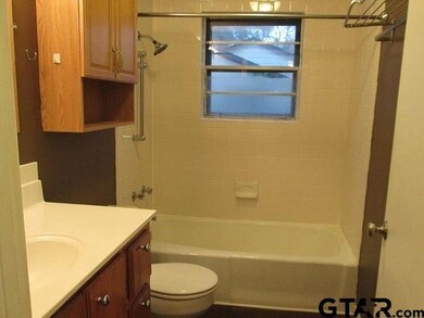 3004 3004 Crestview Ave, Tyler, TX 75701 - photo 3