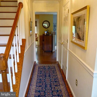 11210 Minstrel Tune Dr, Germantown, MD 20876 - photo 2