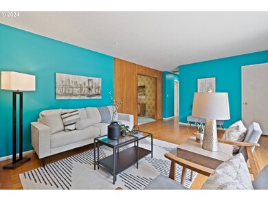 12055 SW Lynnridge Ave, Portland, OR 97225 - photo 6