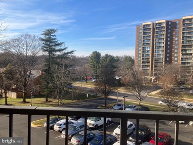Westlake Towers unit 409, Bethesda, MD 20817 - photo 5