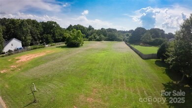 144 Longlea Dr, Clover, SC 29710 - photo 2