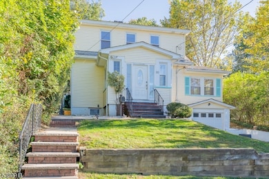 30 Fitzrandolph Rd, West Orange, NJ 07052 - photo 2