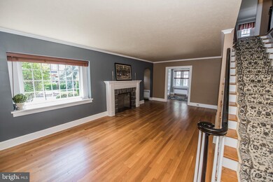 328 W Piccadilly St, Winchester, VA 22601 - photo 3