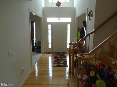 13558 Pulaski Dr, Hagerstown, MD 21742 - photo 3