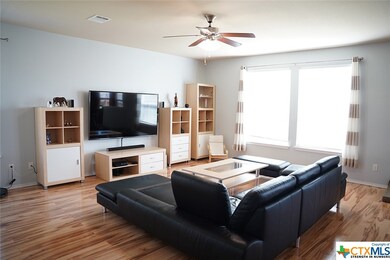 2202 Mike Dr, Copperas Cove, TX 76522 - photo 4