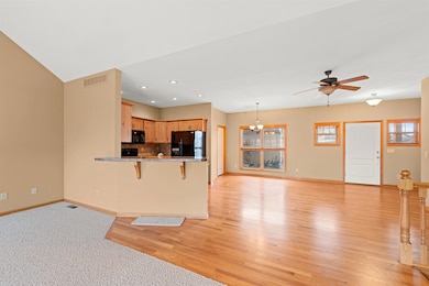 1869 Overlook Dr, Salina, KS 67401 - photo 7