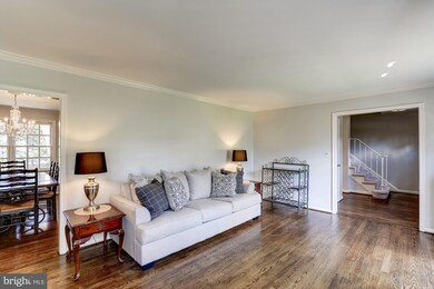 7913 Foxhound Rd, McLean, VA 22102 - photo 4