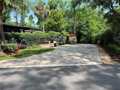 105 Arrow Rd, Hilton Head Island, SC 29928 - photo 7