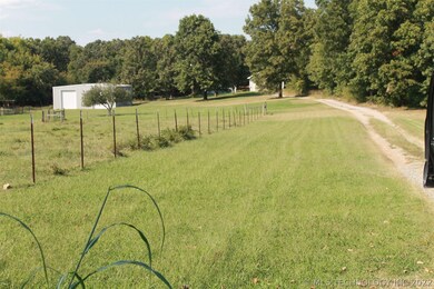 10505 E 420, Strang, OK 74367 - photo 2