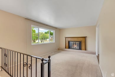 1060 E Sleepy Hollow Ln, Sandy, UT 84094 - photo 7