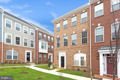 323 Buckeye Cir, La Plata, MD 20646 - photo 2