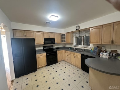 82 Elm Ave, Iselin, NJ 08830 - photo 4