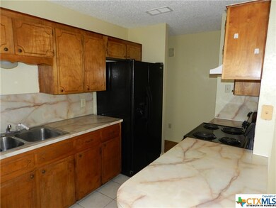 908 Hackberry St, Copperas Cove, TX 76522 - photo 3