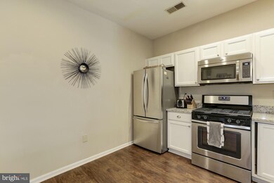 8715 Morning Breeze Ct, Odenton, MD 21113 - photo 7