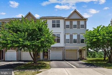 15661 John Diskin Cir, Woodbridge, VA 22191 - photo 2