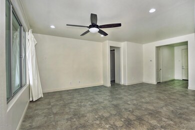 7184 W Noble Prairie Way-large-005-017-T