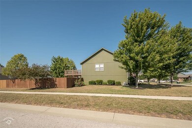 Coveted corner lot, no 