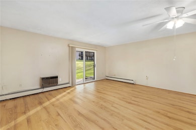 750 Quaker Ln unit B101, East Greenwich, RI 02818 - photo 7