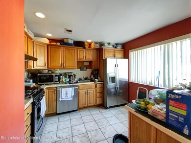 59 Mariners Ln