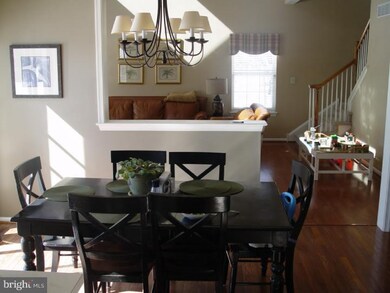 302 Aftons Cir, Spring City, PA 19475 - photo 5