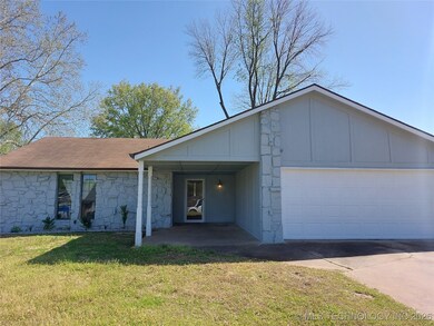 213 W Los Angeles St, Broken Arrow, OK 74011 - photo 3