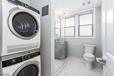 73-75 Washington St unit 10, Bloomfield, NJ 07003 - photo 3