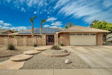 9830 W Lindgren Ave, Sun City, AZ 85373 - photo 4