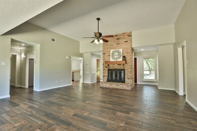 219 Tall Pines Dr, Magnolia, TX 77354 - photo 5