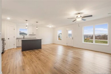 869 Wolf Run Park Blvd, Jeffersonville, IN 47130 - photo 5