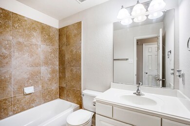 31039 Sundance Woods Ct, Spring, TX 77386 - photo 7