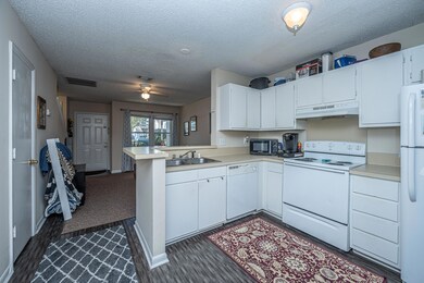 1224MeadowPark18