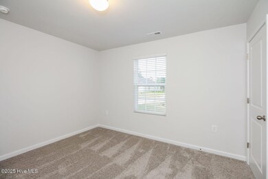 013-photo-bedroom-12562139