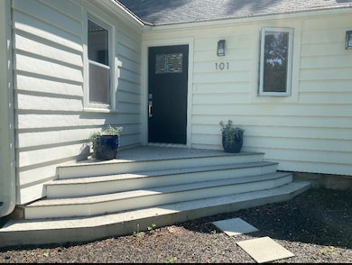 101 Cow Hill Rd, Clinton, CT 06413 - photo 2