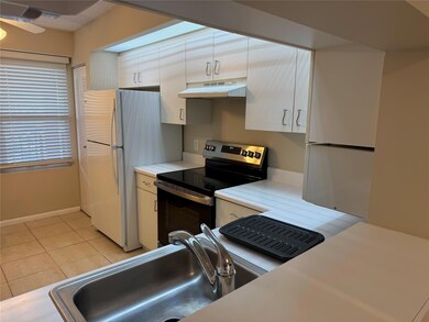 571 SW 142nd Ave unit 413O, Pembroke Pines, FL 33027 - photo 5