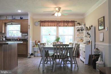 7312 Leedstown Rd, Colonial Beach, VA 22443 - photo 4