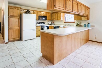 116 Lynn Dee Ct, New Carlisle, IN 46552 - photo 6