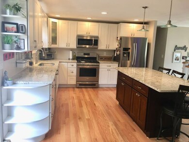 15 Teakwood Dr, Johnston, RI 02919 - photo 3