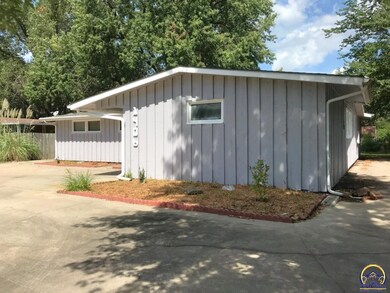 1406 SW Cornwall St, Topeka, KS 66611 - photo 6