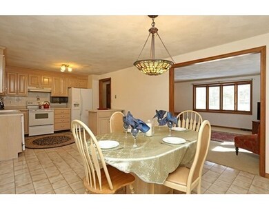 19 Lancelot Ln, North Easton, MA 02356 - photo 6