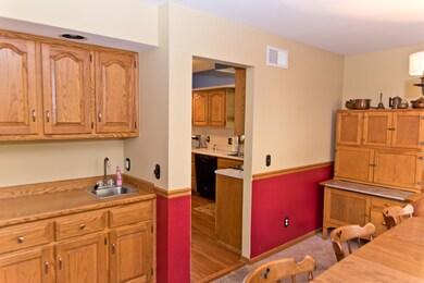 1622 Jamey Ct, Morris, IL 60450 - photo 4