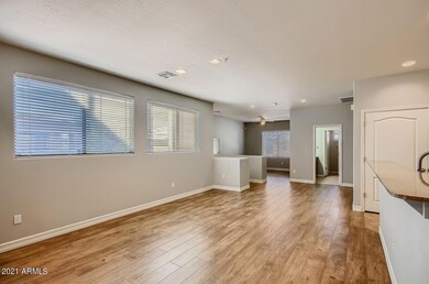 705 W Queen Creek 2162 Chandler AZ - Web