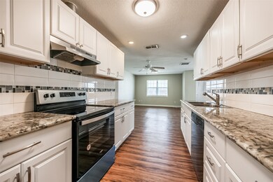 9117 Harvest Acres Dr unit A, Manvel, TX 77578 - photo 7