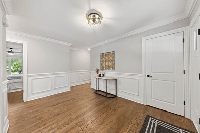 315 S Charles Ave, Naperville, IL 60540 - photo 6