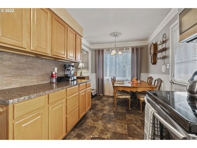 3139 Hemlock St, Longview, WA 98632 - photo 6