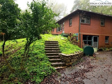 Wouldn't a new or polished home look fabulous here