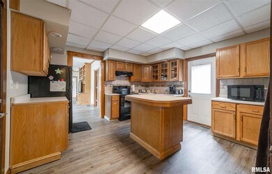 1230 Broadway St, Lincoln, IL 62656 - photo 6