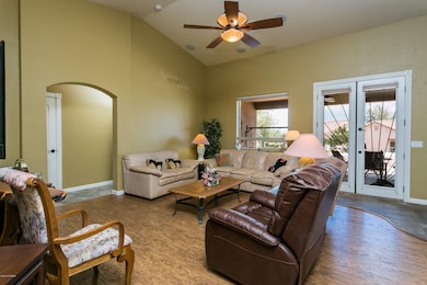 003_Living Room