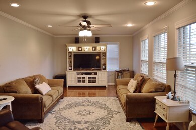 Ceiling fan and recess lighting