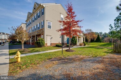 11134 Wortham Crest Cir unit 120, Manassas, VA 20109 - photo 2