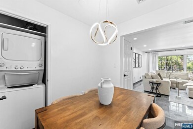 800 River Rd unit 301, Edgewater, NJ 07020 - photo 4